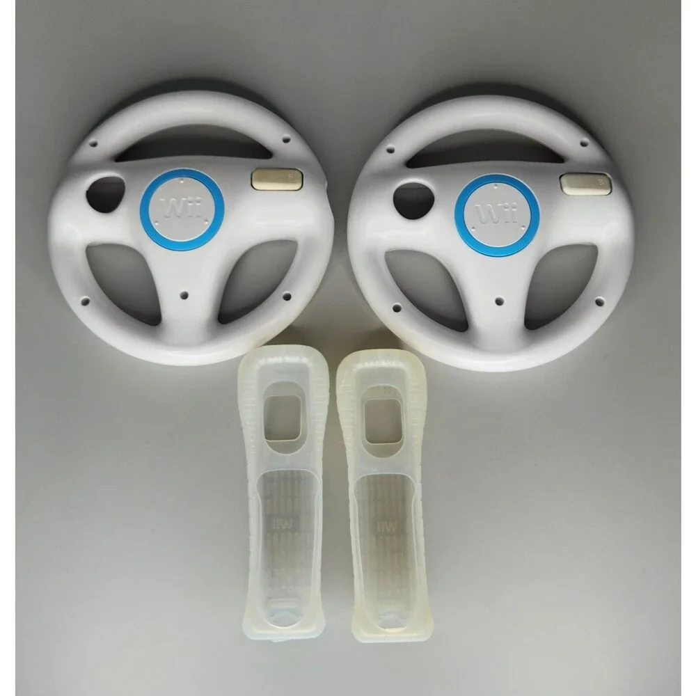 Nintendo Wii White Racing Steering Wheel for Mario Kart and Controller Grips Lot